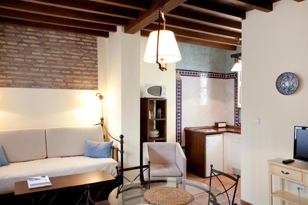 Suites Casa Cuesta Del Agua Гранада Номер фото